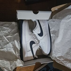 Nike Men's White and Navy Sneakers